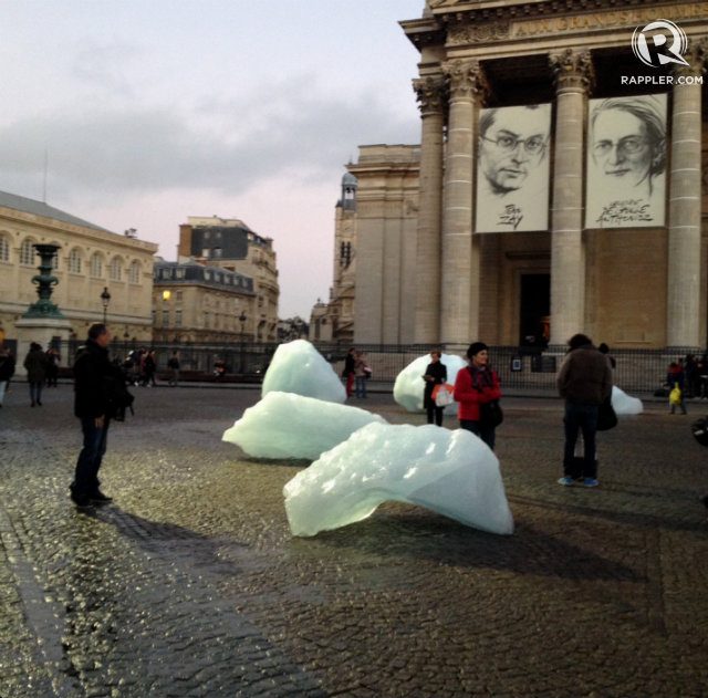 ICE WATCH. A project by Olafur Eliasson and Minik Rosing, featuring ice transported all the way from Greenland to the Pantheon 