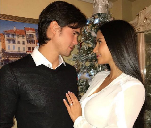 Phil Younghusband announces engagement to girlfriend Margaret Hall