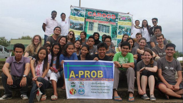 PROMISING. During the volunteer program, staff and youth volunteers worked with some of Bohol’s promising youth leaders. Photo courtesy of the VSO-ICS Youth Programme