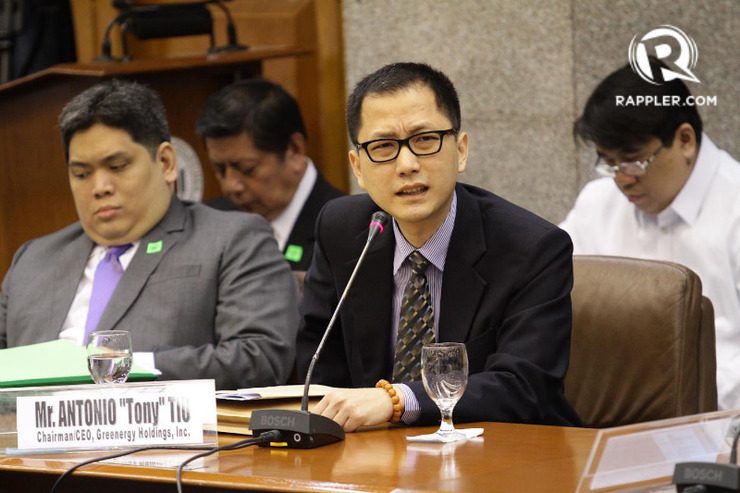 GUILTY OR PERSECUTED? Businessman Antonio Tiu faces the Senate Blue Ribbon subcommittee on October 30, 2014. File photo by Mark Cristino/Rappler