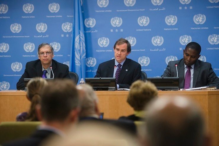 Robert Orr (C), Assistant Secretary-General for Strategic Planning, briefs journalists on preparations for the Climate Summit 2014. Also pictured are Selwin Hart (R), Director of the Secretary-General’s Climate Change Support Team, and Daniel Shepard of the UN Department of Public Information (L). 16 September 2014, United Nations. Amanda Voisard/UN Photo