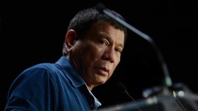 FIGURING OUT. Davao Mayor Rodrigo Duterte uses a shoot from the hip rhetoric which riles up his opponents and goads on his supporters. Rappler file photo  