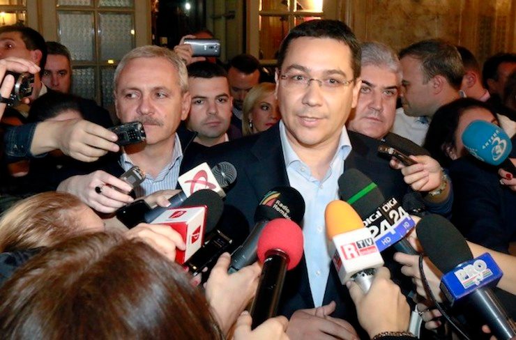 SHOCK LOSER. Presidential candidate and Romanian premier Victor Ponta makes a statement after the first exit-poll figures were officially announced, at his party headquarters in Bucharest, Romania, late 16 November 2014. Stringer/EPA