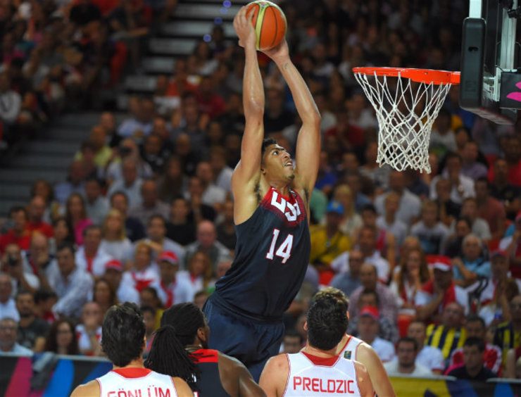 Team USA gets early test at FIBA World Cup