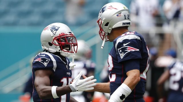 Brown scores in Pats debut as NFL champs thump Dolphins