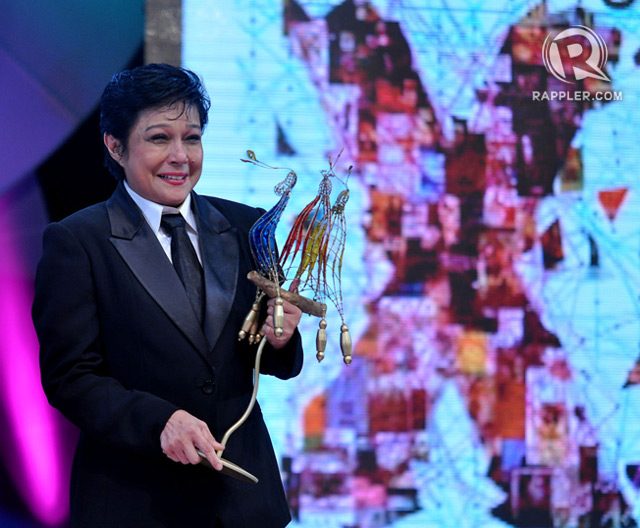 Cheers, standing ovation as Nora Aunor wins Best Actress for ‘Hustisya’