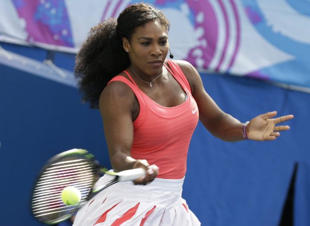 Serena, Djokovic roll through US Open first round