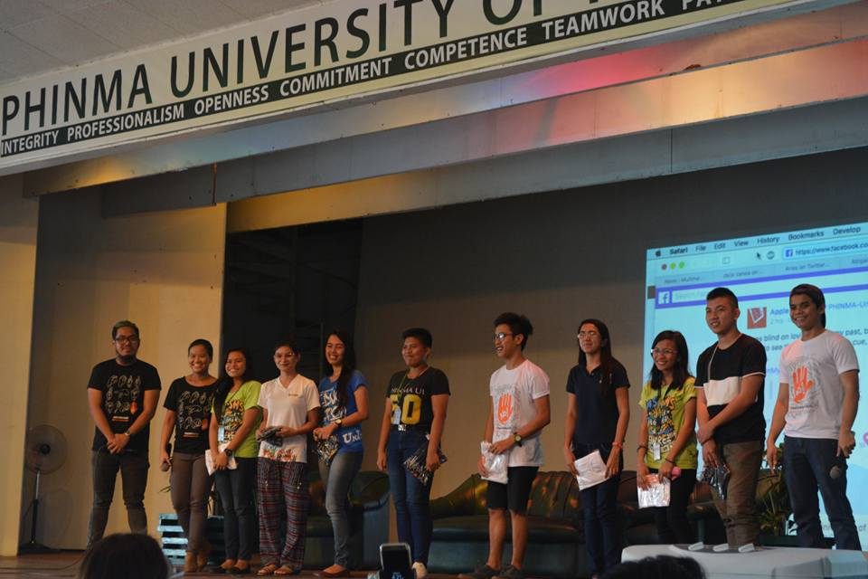 PLEDGES. Some students are recognized for posting online pledges against corruption using #NotOnMyWatch. Photo by Iloilo Mover Gem Rose Cavalida 