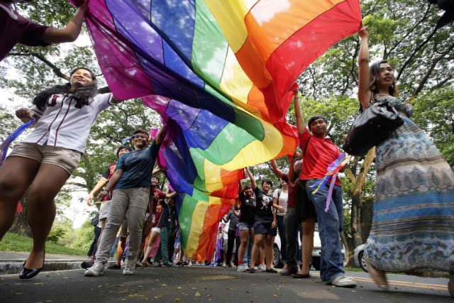 LGBT RIGHTS. The Philippines does not have a national law protecting LGBTs from discrimination. However, some local governments implemented their own ordinances. Photo by Buena Bernal 