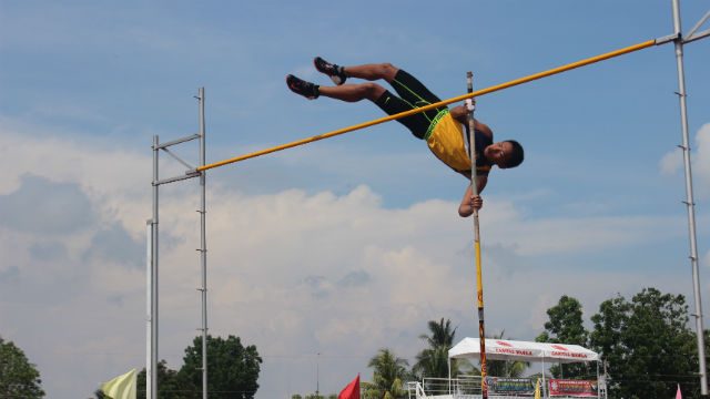 High jumper wins gold in Palaro debut