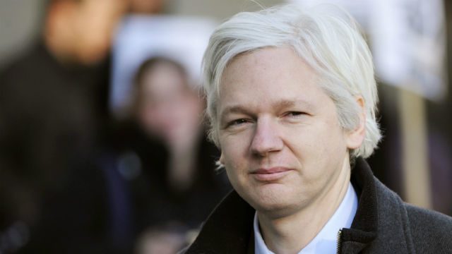Ecuador grants citizenship to WikiLeaks founder Assange
