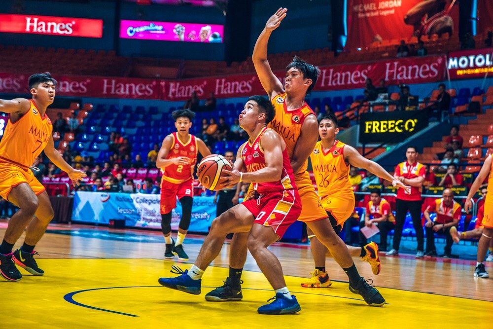 CONSISTENCY. RK Ilagan catches fire again as he scored 20 points to lead San Sebastian. Photo by Kyle Janremy Bustos/Rappler 