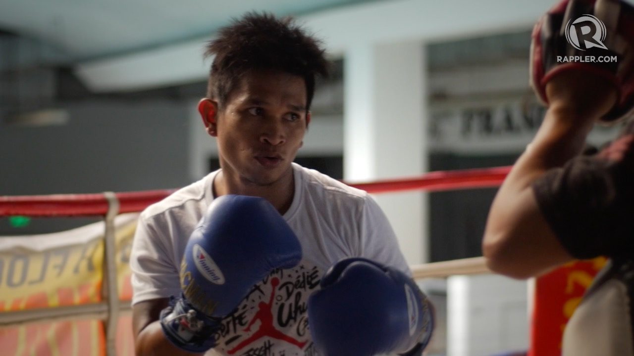 Johnriel Casimero hopes a win over Charlie Edwards will earn him a shot at pound for pound king Roman Gonzalez. Photo by Charles Salazar/Rappler 