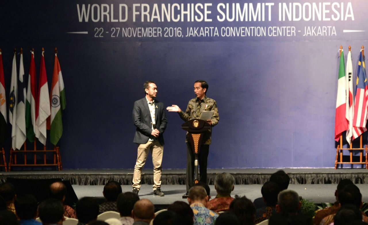Ketika Jokowi merasa kalah kaya dibanding pemilik gerai kopi