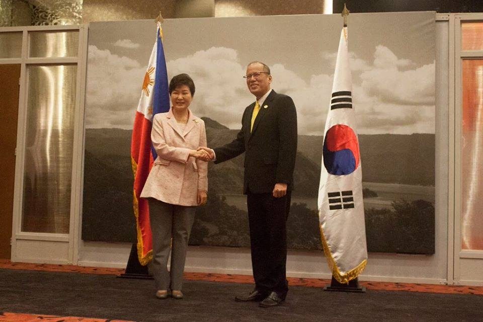 Aquino vows protection of 1M Koreans in PH