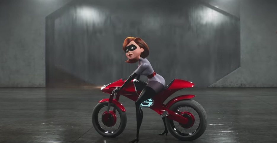 SUPERHERO. Hellen Parr alias Elastigirl kembali menekuni pekerjaan lamanya sebagai superhero. Foto dari screen capture akun YouTube Disney-Pixar 