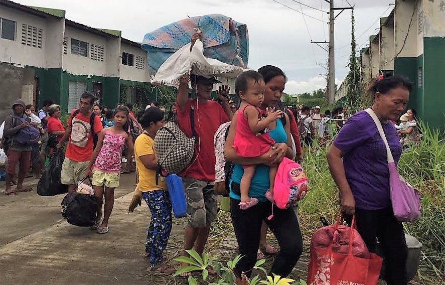 Kadamay members leave gov’t housing site in Bacolod