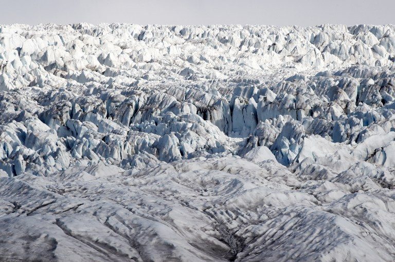 Russia files UN claim over vast swathe of Arctic
