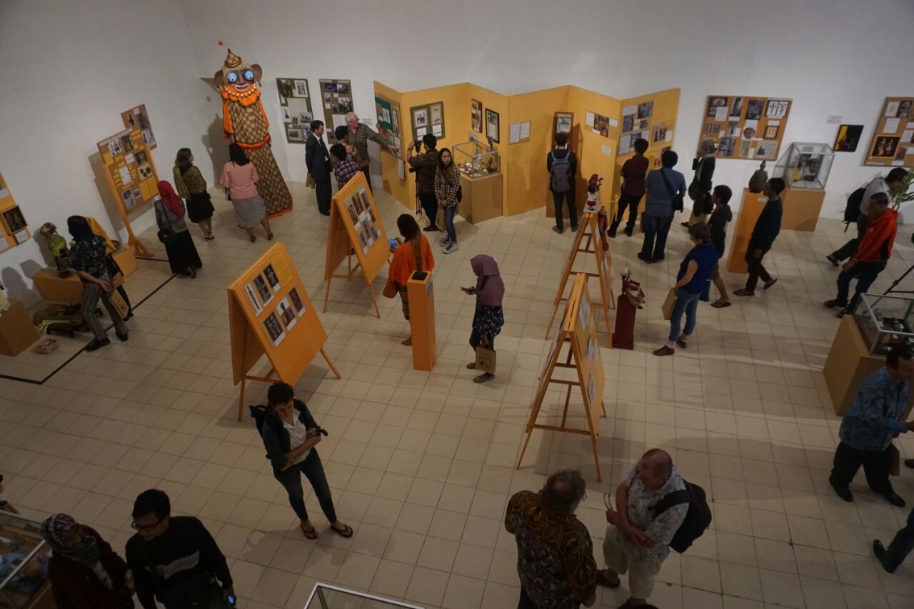 Museum Kolong Tangga saat menggelar pameran. Foto oleh Museum Kolong Tangga 