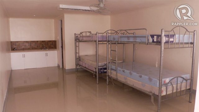 BUNK BEDS. One of the 4 rooms has two bunk beds inside – with new foam mattresses to boot. Screenshot from Rappler footage