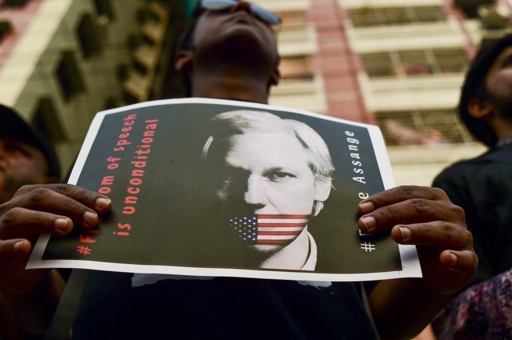 Assange lawyer accuses U.S. of peddling lies as Wikileaks founder