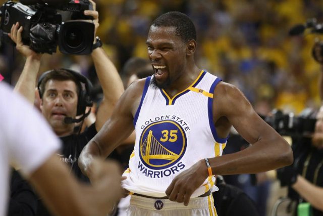 Kevin Durant claims 2017 NBA Finals MVP trophy