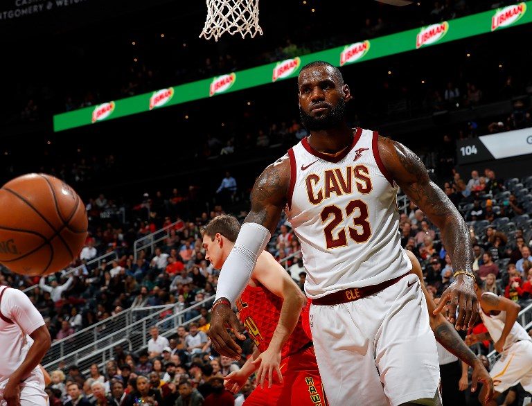 Double-double by Lebron James and Kevin Love send Cavs to 10th win