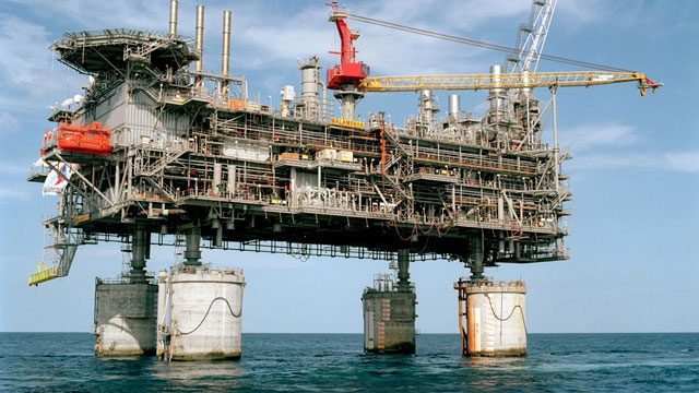 NO TO RESCHEDULING. Shell Philippines Exploration BV, the consortium running the Malampaya natural gas platform, has informed the Department of Energy that it can no longer reschedule the maintenance shutdown of the facility. Image from Sembcorp Marine website    