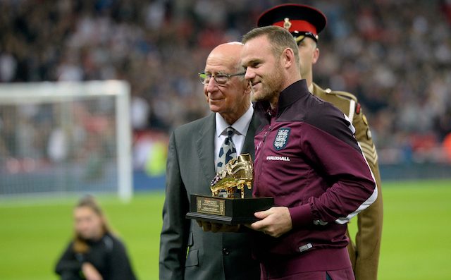 Lewati Bobby Charlton, Wayne Rooney dianugerahi sepatu emas