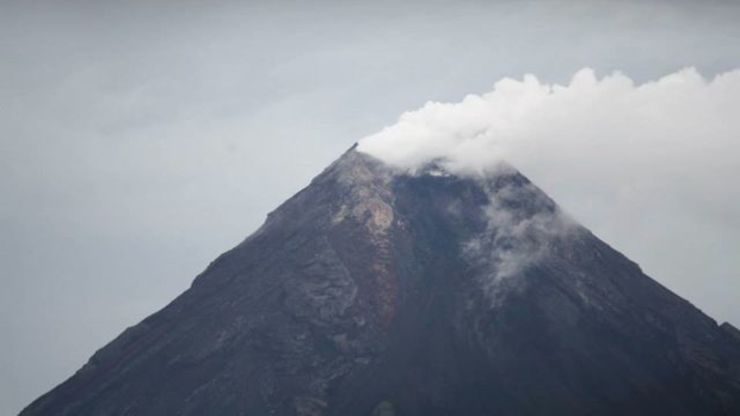 Mayon Volcano ‘likely on soft eruption’