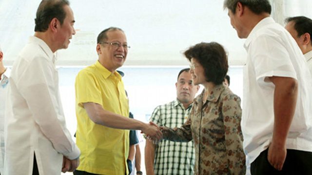 THANKING CHINA. President Benigno Aquino III shows gratitude to China, through Ambassador Ma Keqing, for a $116-million loan that helped the government build a P6.1-billion aqueduct improvement project. Malacañang file photo   