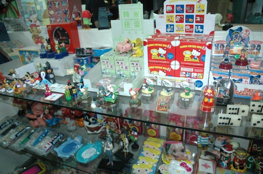 RARE FINDS. Rare and Obscure Toys at Chunky Far Flung. Photo courtesy of MM Yu 