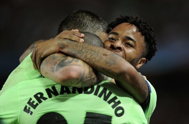 Gelandang Manchester City asal Brazil Fernandinho berhasil menyarangkan gol ke gawang Sevilla. Foto oleh Cristina Quicler/AFP 