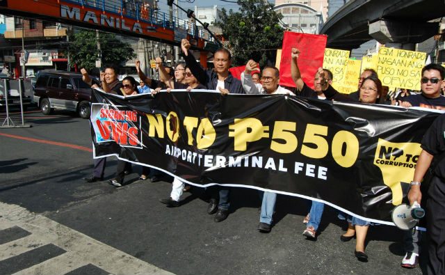 PROTEST. Members of the #NoTo550 coalition stage a solidarity Wednesday, February 4. Photo c/o Blas F. Ople Policy Center 