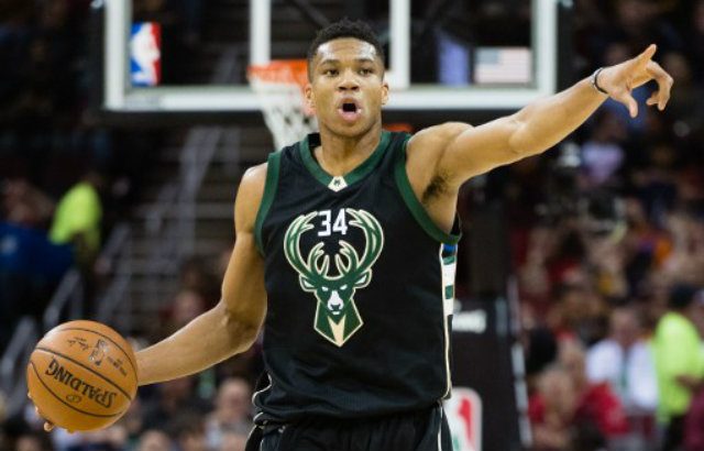 MANILA BOUND. Giannis Antetokounmpo will be showing off his skills through exhibition drills alonsgide PBA and Gilas Pilipinas stars Gabe Norwood and Ranidel de Ocampo. File Photo by Jason Miller/Getty Images/AFP     