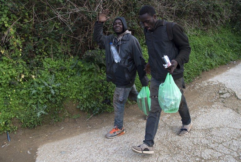 Hundreds of migrants rush border at Spain’s Ceuta