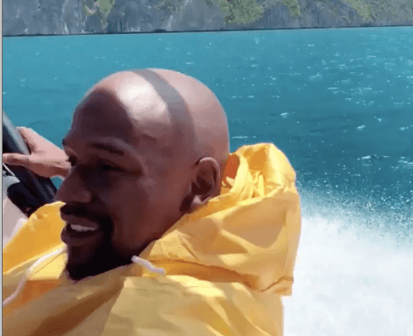 LOOK: Floyd Mayweather jets off to Palawan in style