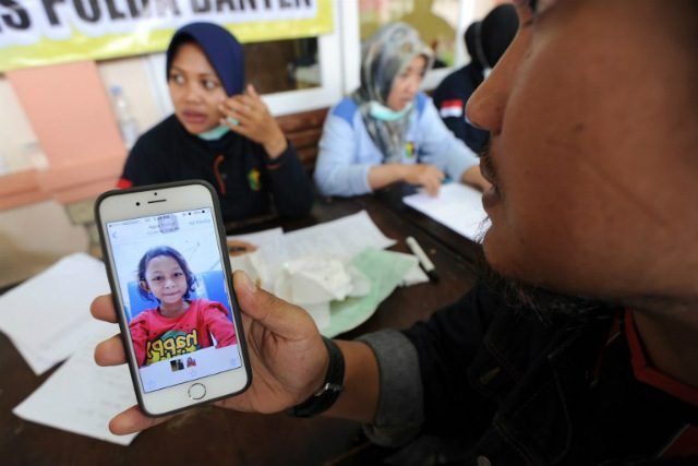 Photos, DNA tests as Indonesians search for lost relatives