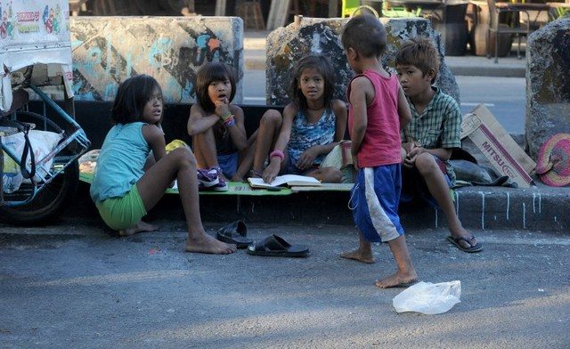 Public urged to report street kids to DSWD hotline, Twitter