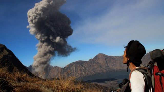 Hiking gone wrong: Indonesian volcano erupts as tourists hike nearby