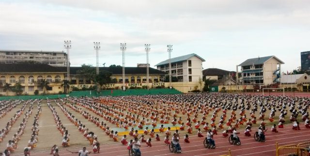 Cebu City sets Guinness world record for largest arnis class
