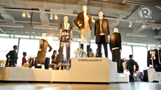 FOR SHOW, FOR KEEPS. Aside from the launch of its first flagship store in the Philippines, H&M has also launched a showroom to showcase the ever-changing items continuously added to the lineup. Photo by Mark Cristino/Rappler