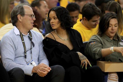 Curry takes verbal swipe at Rihanna after Finals antics
