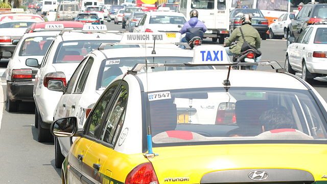 Airport execs told: Add more taxis, allow Uber, GrabCar to operate