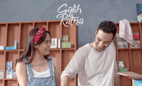 Film 'Galih dan Ratna' dibintangi oleh pendatang baru Refal Hady dan Sheryl Sheinafia. Foto dari akun Instagram FilmGalihDanRatna. 