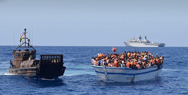 More than 700 migrants rescued in Mediterranean