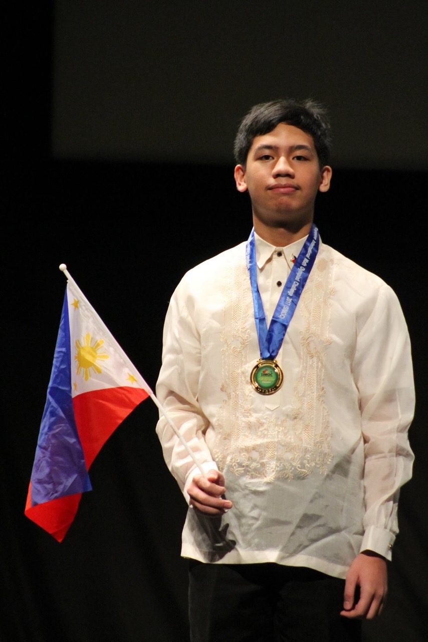 CHAMPION. Andres Rico Gonzales III, Grade 9 student of Colegio de San Juan de Letran, is the champion for the written contest and 3rd place overall.   