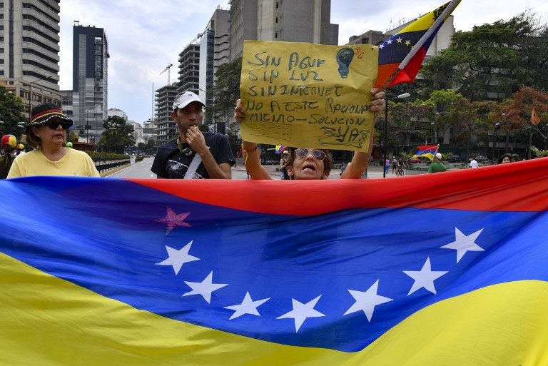 U.S. moves to cut off Venezuela oil, Cuba trade