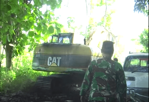 VIDEO: Warga Desa Selok Awar-Awar bentrok tolak penambangan