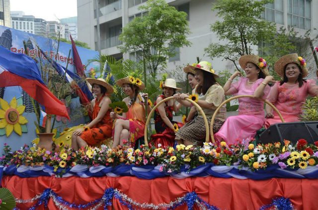 Pinoy Independence Worldwide: Filipinos in KL to paint the town red